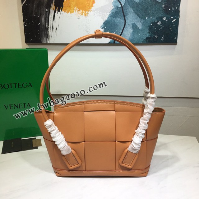 Bottega veneta高端女包 寶緹嘉爆款THE ARCO編織款手提包  BV經典款蝙蝠包  gxz1117